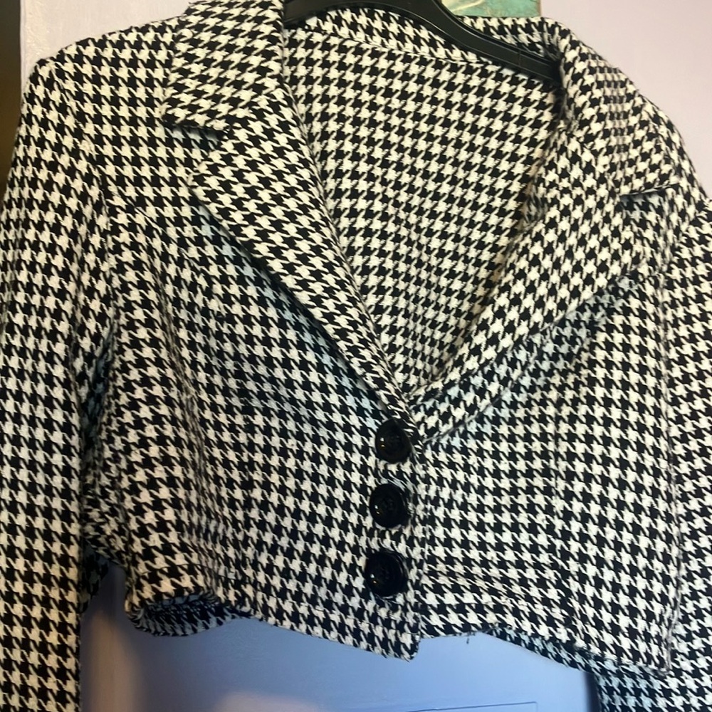 Cropped blazer